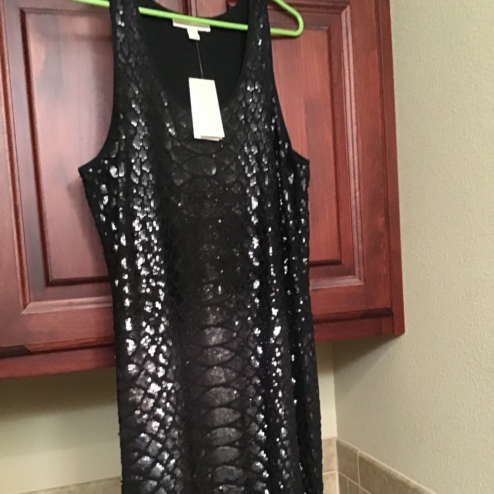 Women’s tank style sequin dress NWT size L black Michael Kors